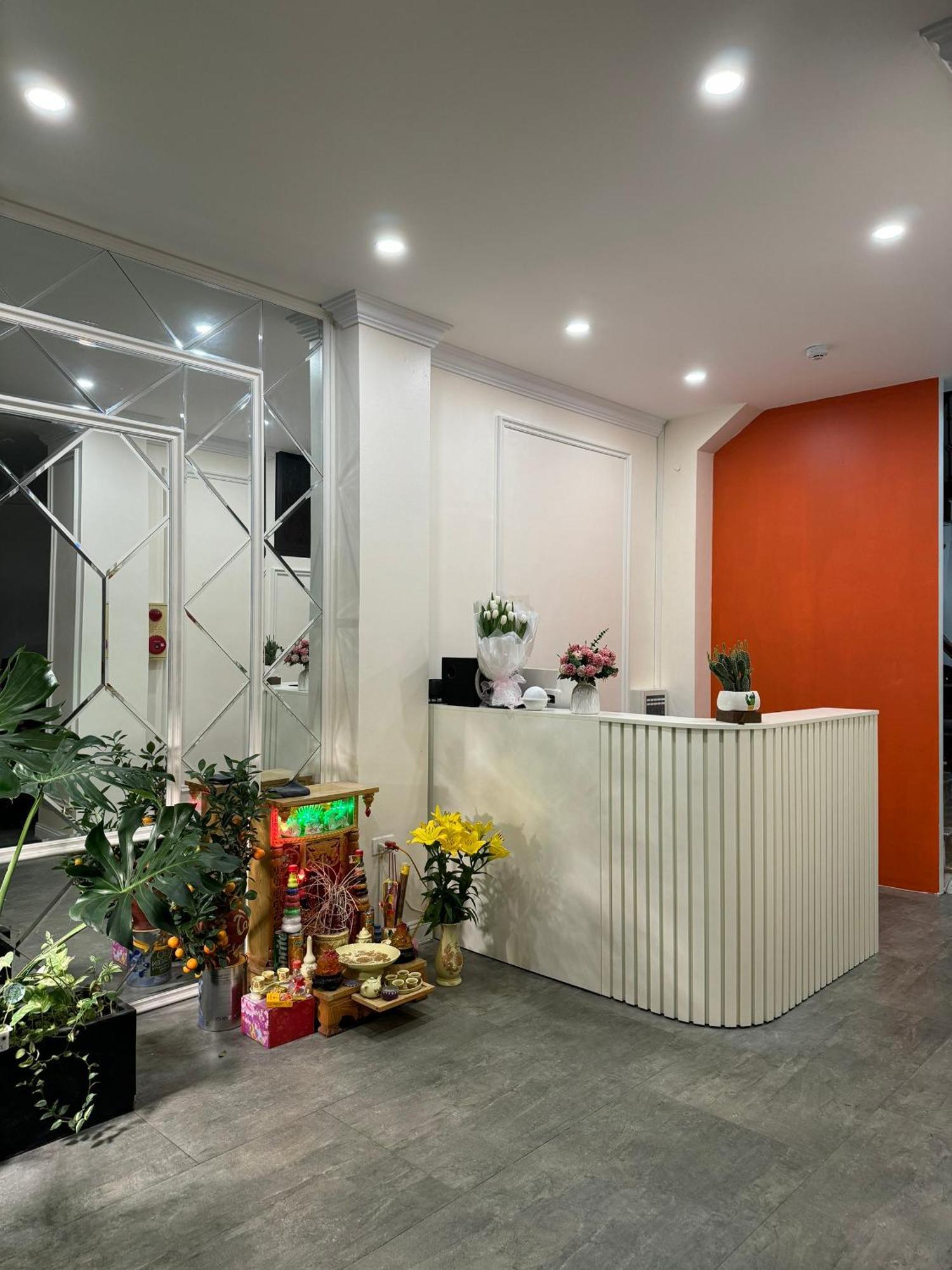 Delapong Hotel And Apartment Ha Noi Hanoi Luaran gambar