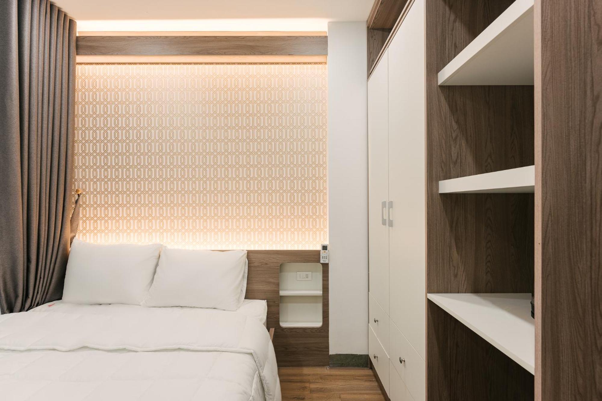 Delapong Hotel And Apartment Ha Noi Hanoi Luaran gambar